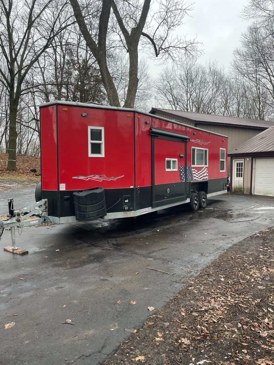Mega Red 8x30